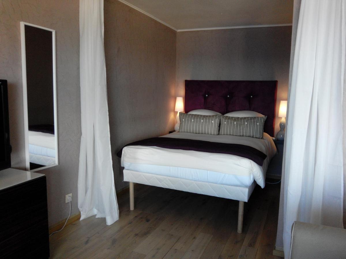 Monaco Hilltop Suites Beausoleil Room photo